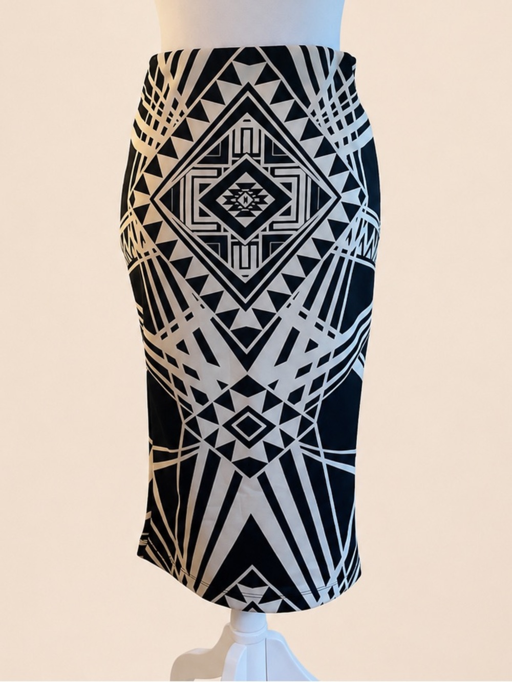 Black & Cream Geometric Pencil Skirt - Small